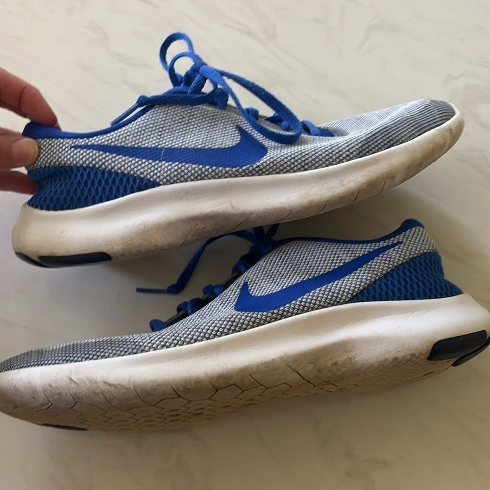 Men’s Blue and White Nike Flex Experience RN7 Athletic Shoes